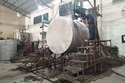 圓形水箱生產現場二