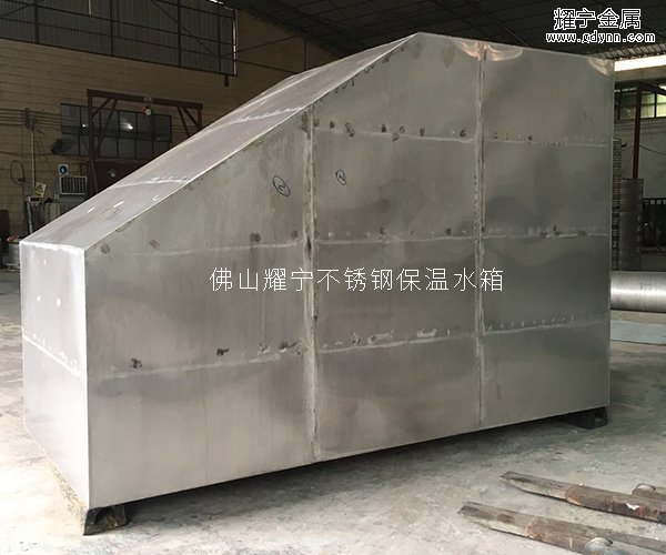 組合式不鏽鋼水箱的特點