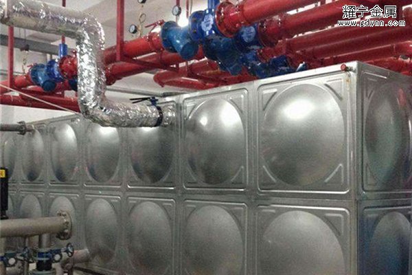 室外不鏽鋼水箱是否要保溫