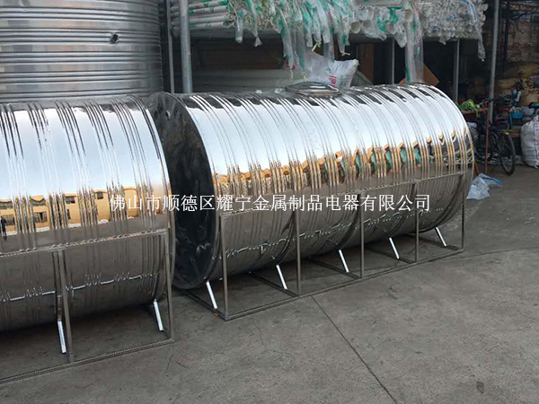 臥式不鏽鋼水箱的安裝及驗收