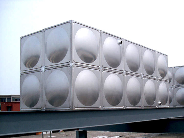 是不鏽鋼水箱好還是玻璃鋼水箱好，那種合適