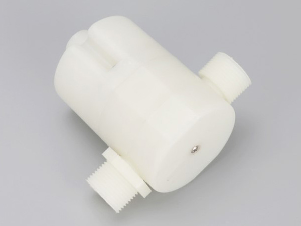 不鏽鋼水箱的浮球閥是用塑料的好還是不鏽鋼的好？